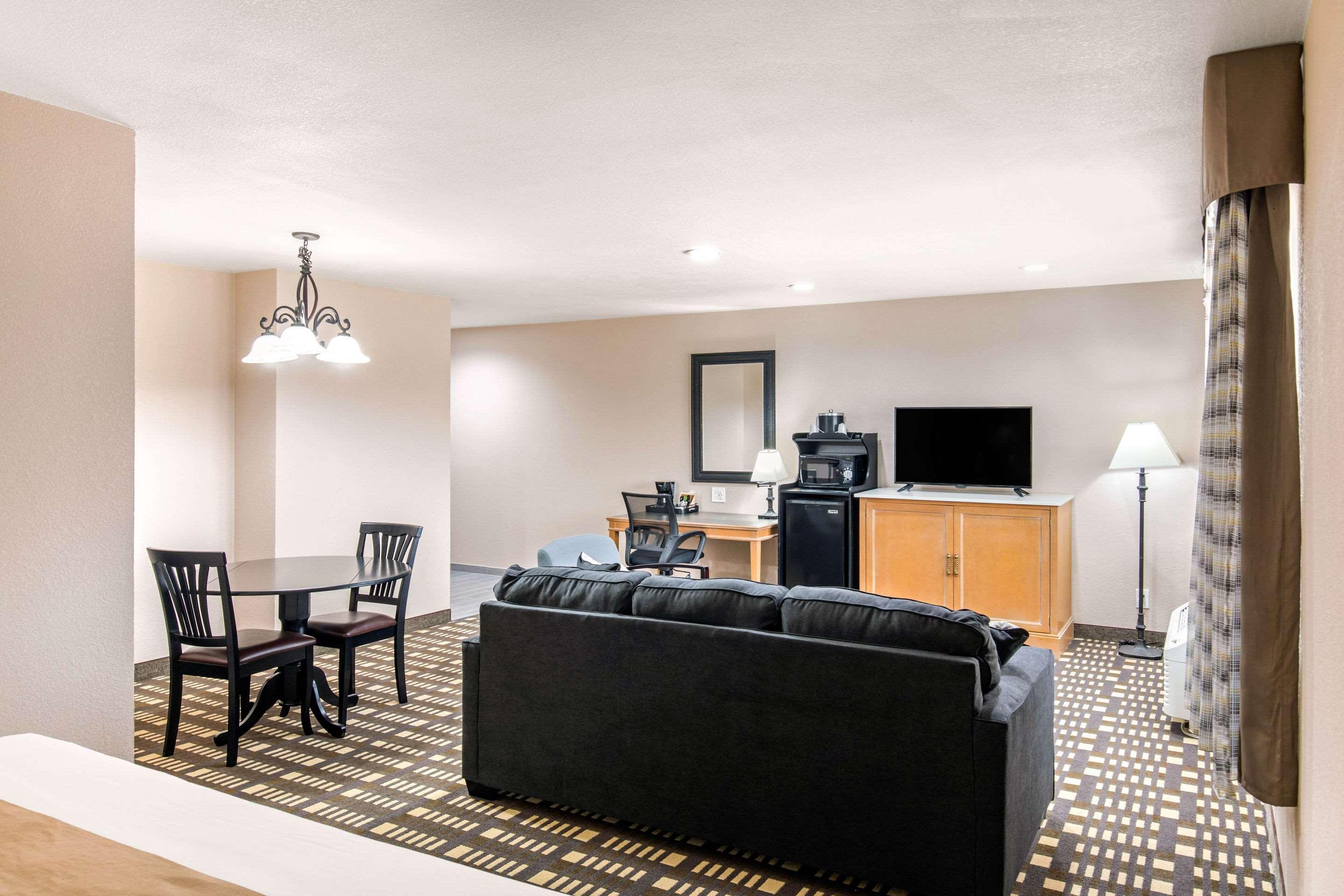Quality Inn & Suites Plano East - Richardson Εξωτερικό φωτογραφία