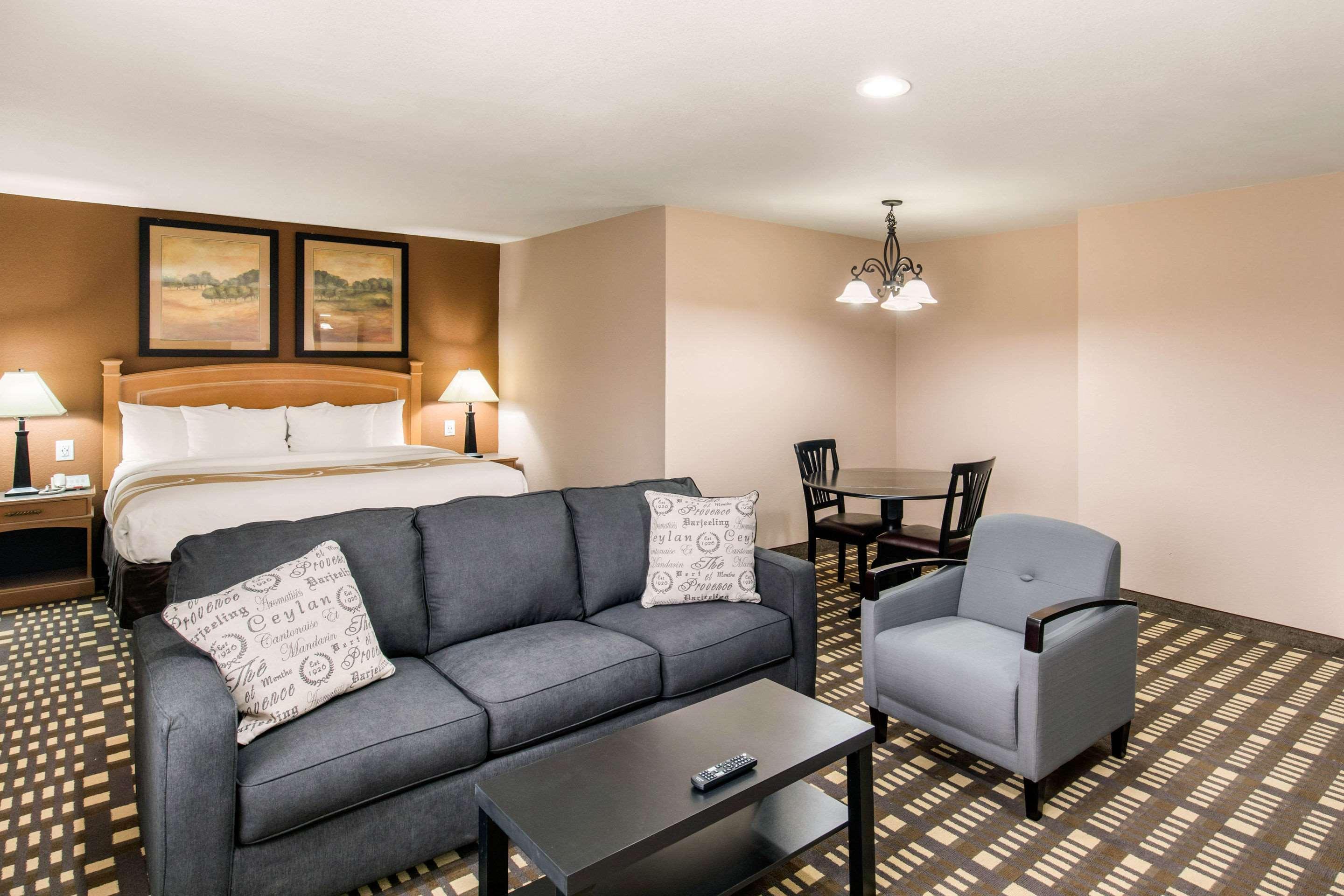 Quality Inn & Suites Plano East - Richardson Εξωτερικό φωτογραφία