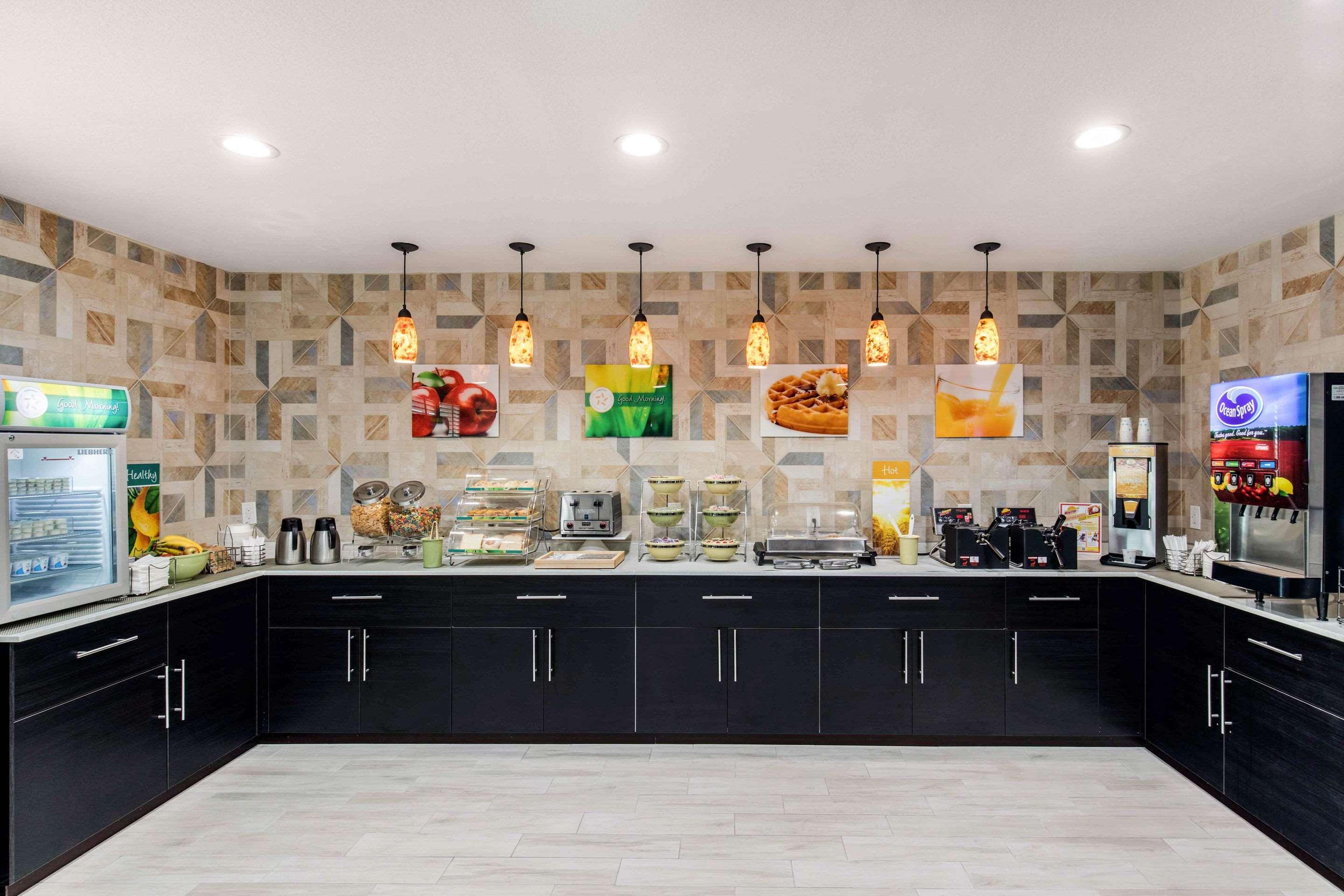 Quality Inn & Suites Plano East - Richardson Εξωτερικό φωτογραφία