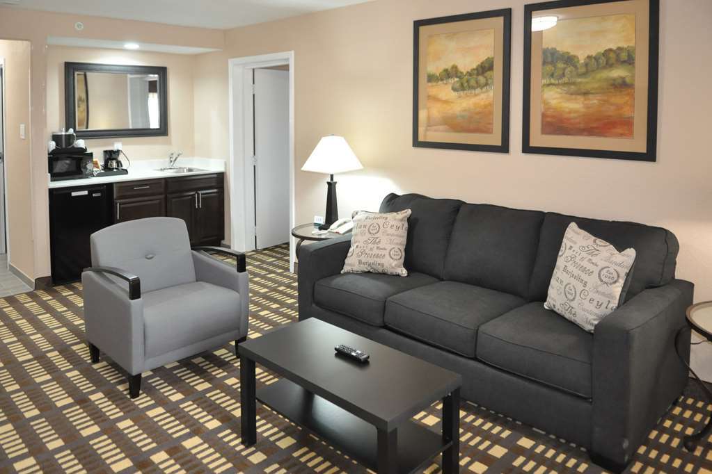 Quality Inn & Suites Plano East - Richardson Δωμάτιο φωτογραφία