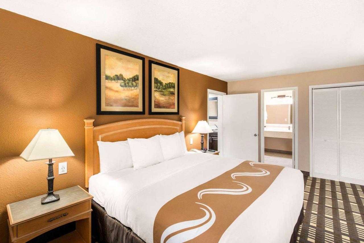 Quality Inn & Suites Plano East - Richardson Εξωτερικό φωτογραφία